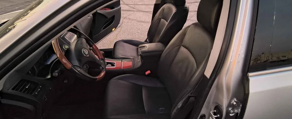 2008 Lexus ES 5th Gen - Image 12 of 18