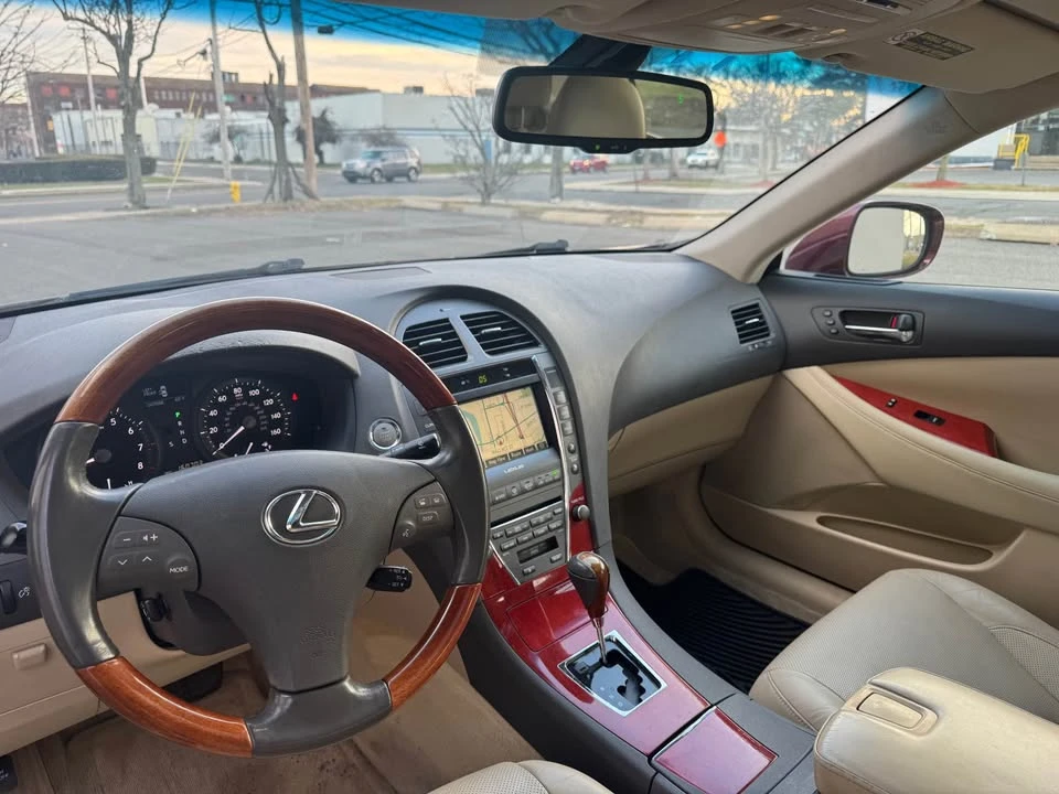 2008 Lexus ES 5th Gen - Image 5 of 7