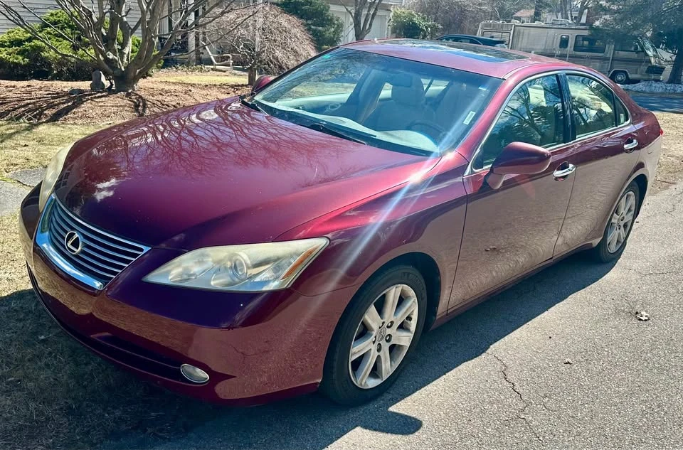 2008 Lexus ES 5th Gen - Image 2 of 9