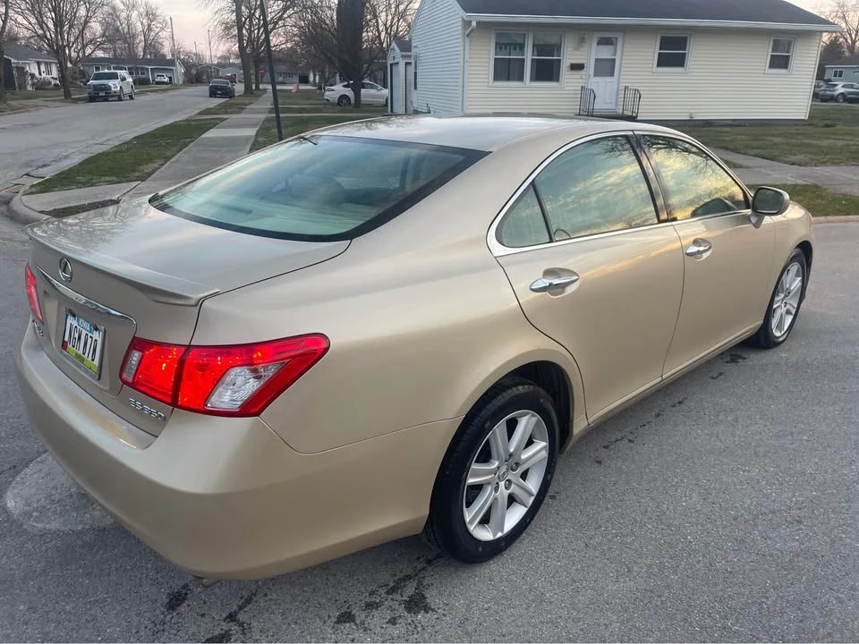 2008 Lexus ES 5th Gen - Image 3 of 10