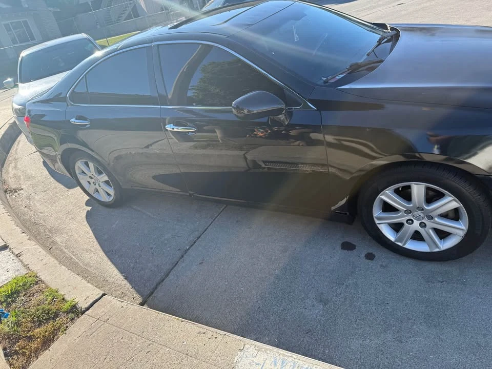 2008 Lexus ES 5th Gen - Image 2 of 9