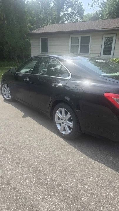 2008 Lexus ES 5th Gen - Image 2 of 6