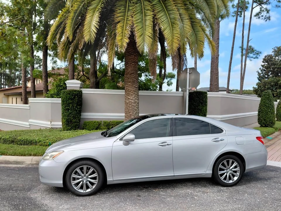 2008 Lexus ES 5th Gen - Image 9 of 17
