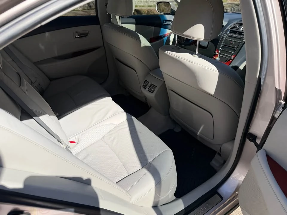 2008 Lexus ES 5th Gen - Image 8 of 10