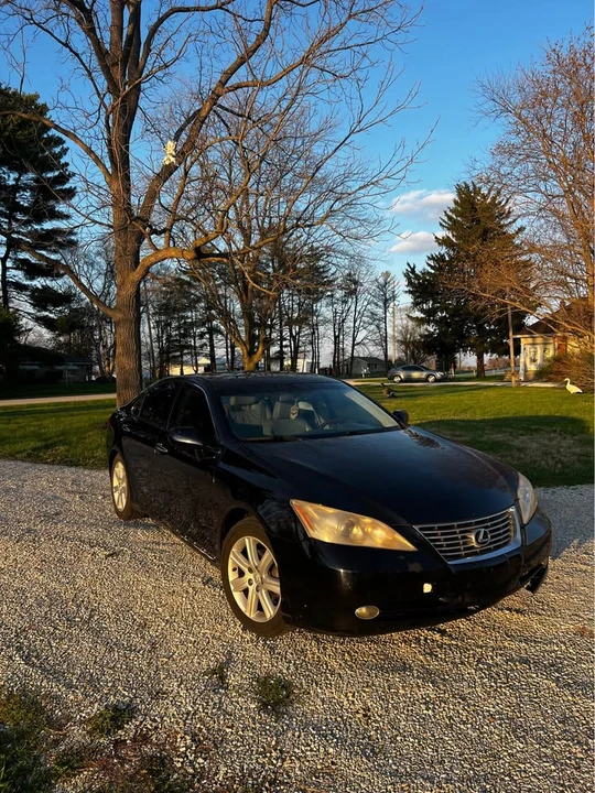 2008 Lexus ES 5th Gen - Image 2 of 9