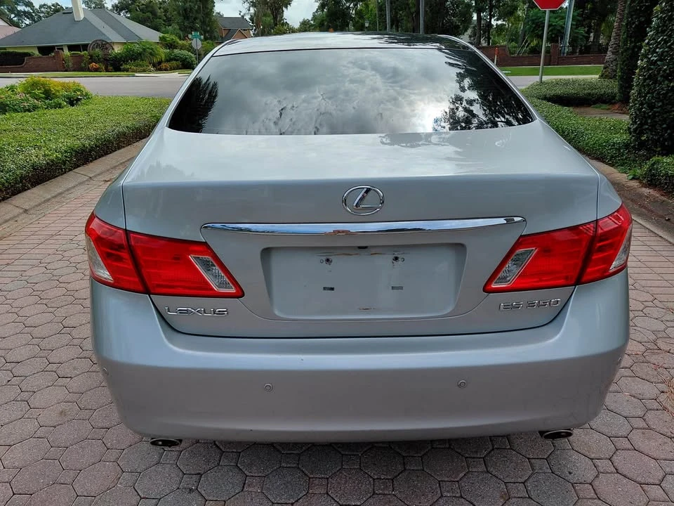 2008 Lexus ES 5th Gen - Image 5 of 17