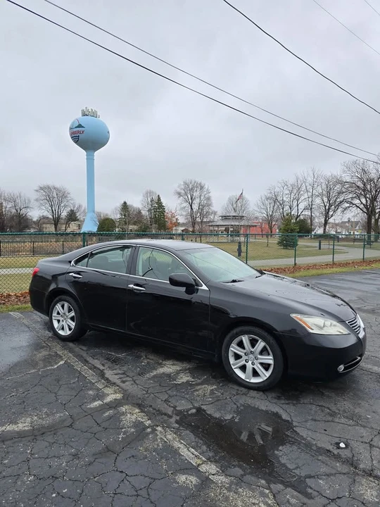 2008 Lexus ES 5th Gen - Image 2 of 16