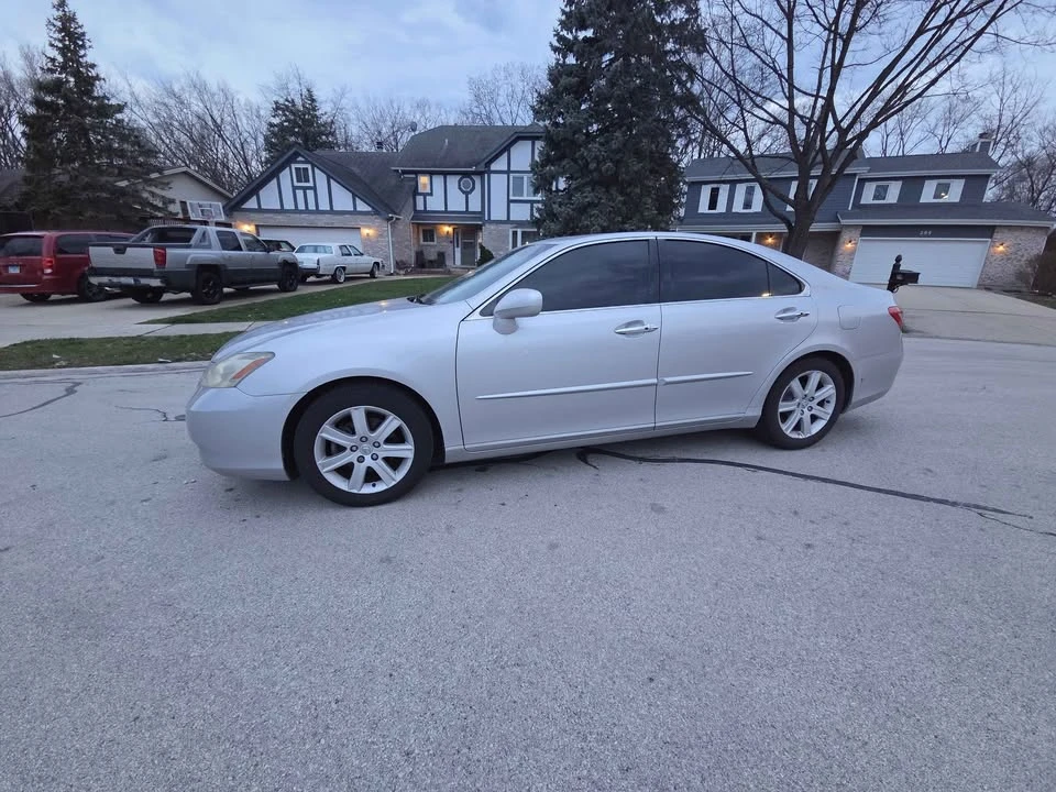 2008 Lexus ES 5th Gen - Image 3 of 15