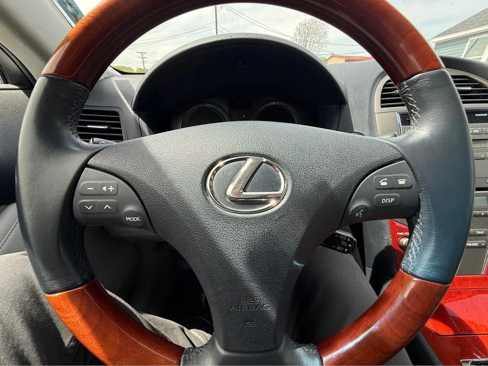 2008 Lexus ES 5th Gen - Image 16 of 18