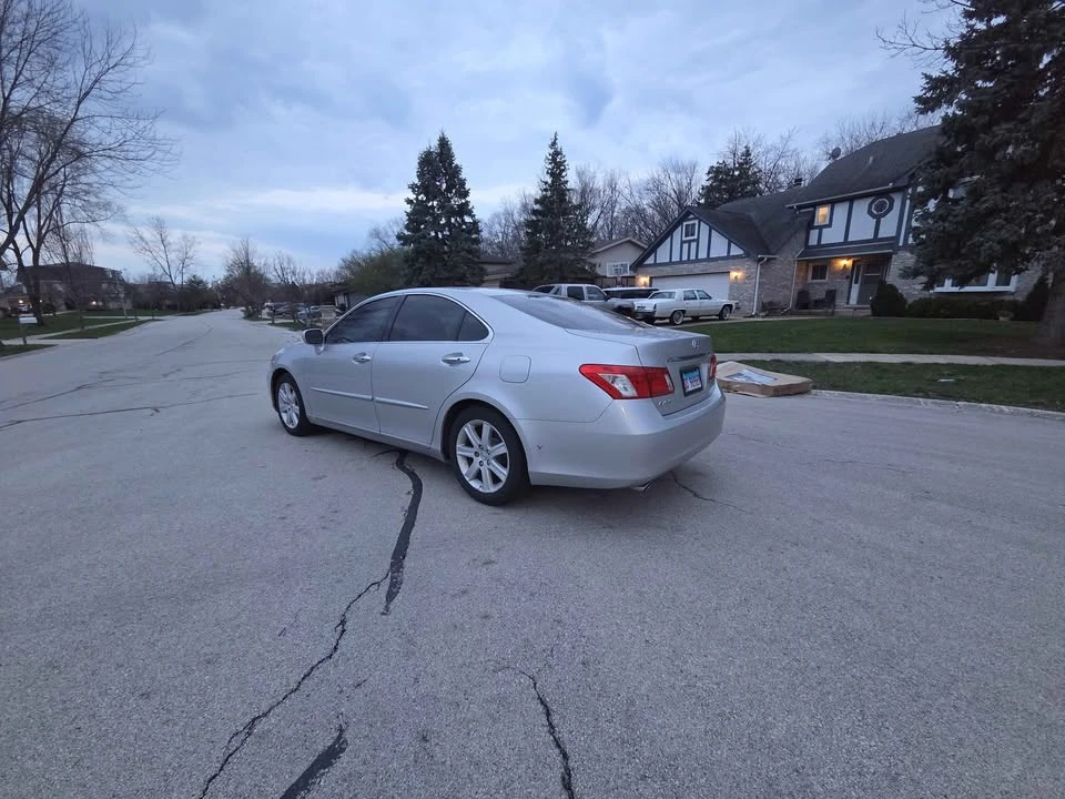 2008 Lexus ES 5th Gen - Image 5 of 15