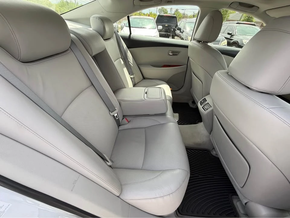 2008 Lexus ES 5th Gen - Image 12 of 18