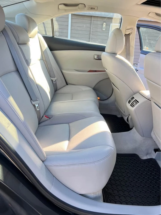 2008 Lexus ES 5th Gen - Image 11 of 16
