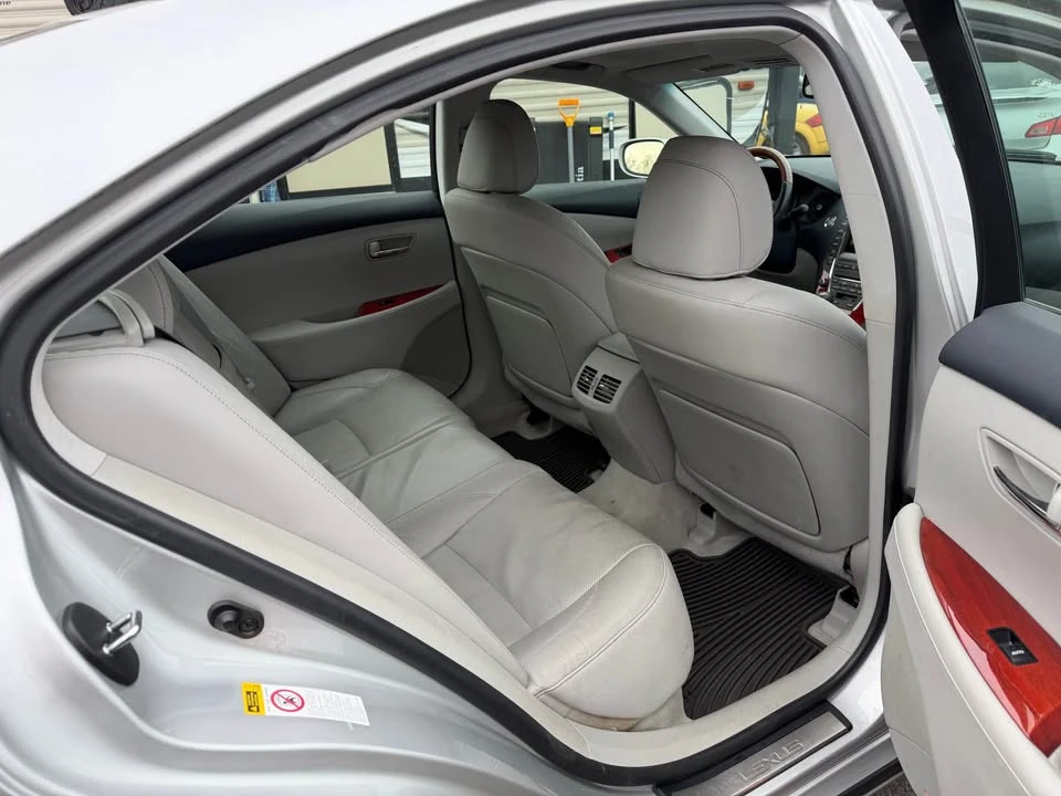 2008 Lexus ES 5th Gen - Image 6 of 7