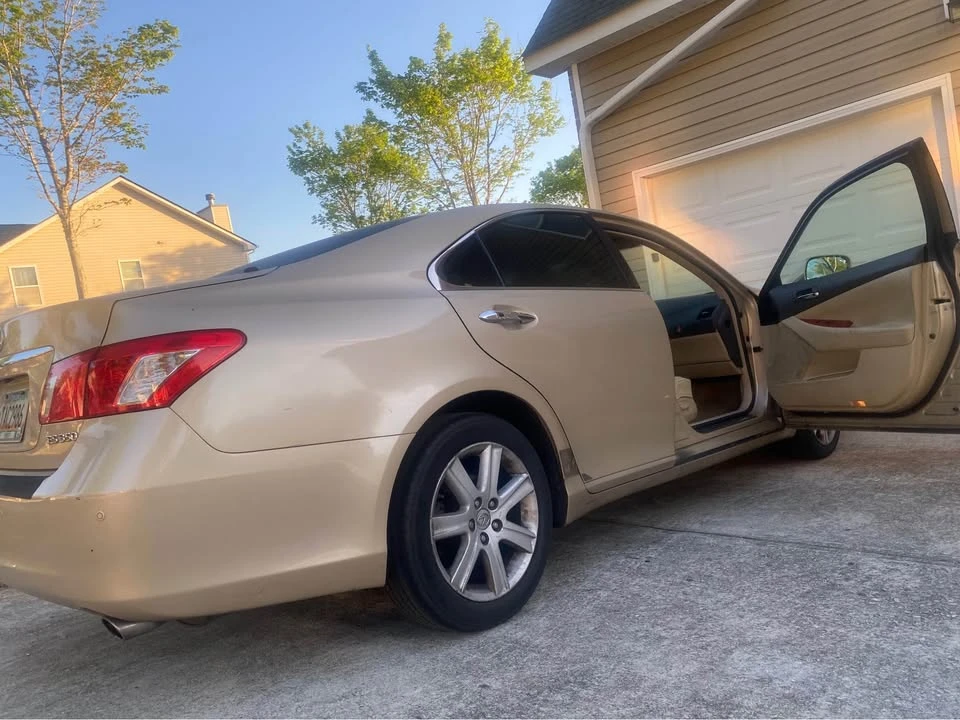 2008 Lexus ES 5th Gen - Image 4 of 4