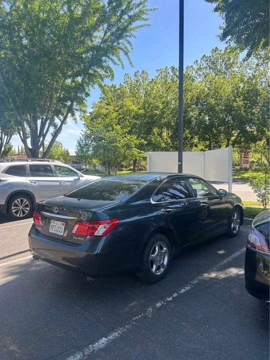 2008 Lexus ES 5th Gen - Image 2 of 4