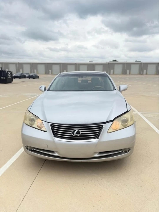 2008 Lexus ES 5th Gen - Image 2 of 17