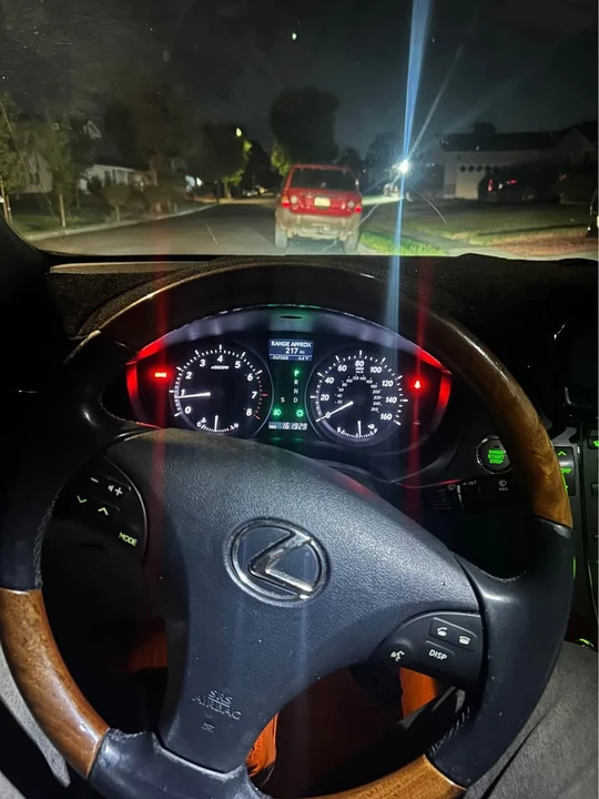 2008 Lexus ES 5th Gen - Image 3 of 4