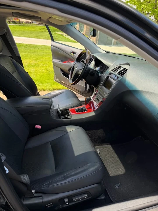 2008 Lexus ES 5th Gen - Image 15 of 18