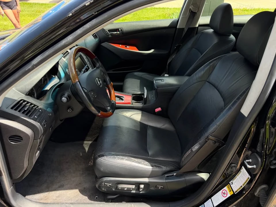 2008 Lexus ES 5th Gen - Image 11 of 18