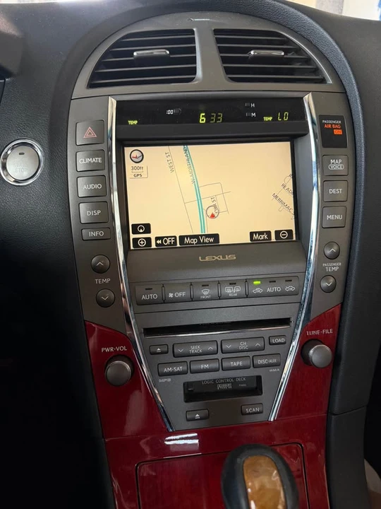 2008 Lexus ES 5th Gen - Image 13 of 18