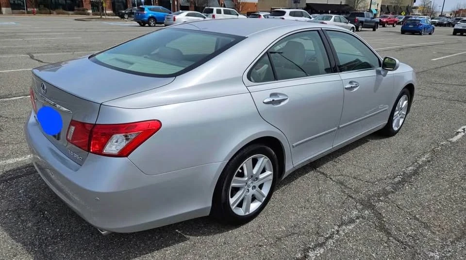 2008 Lexus ES 5th Gen - Image 3 of 15