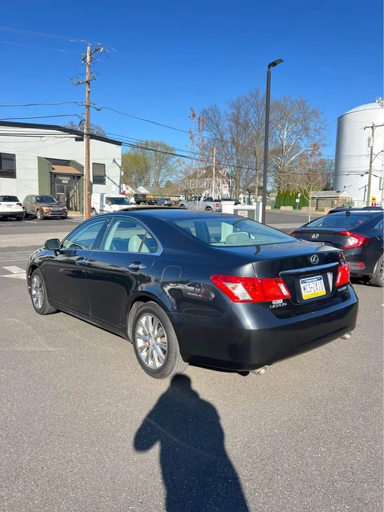 2008 Lexus ES 5th Gen - Image 5 of 15