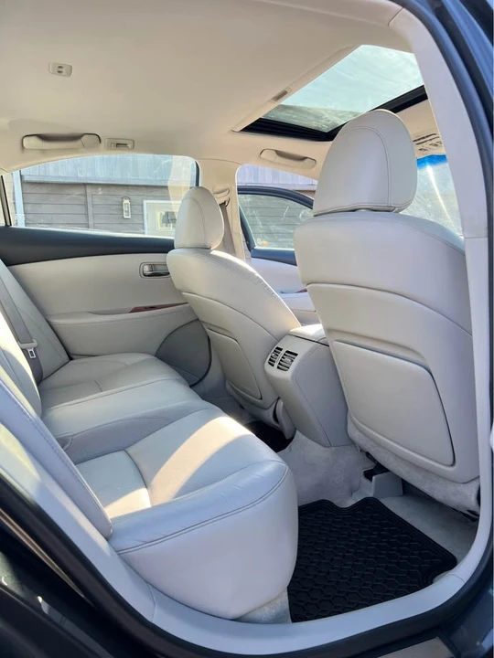 2008 Lexus ES 5th Gen - Image 11 of 15