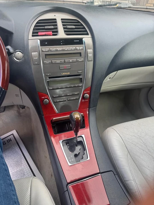 2008 Lexus ES 5th Gen - Image 4 of 5