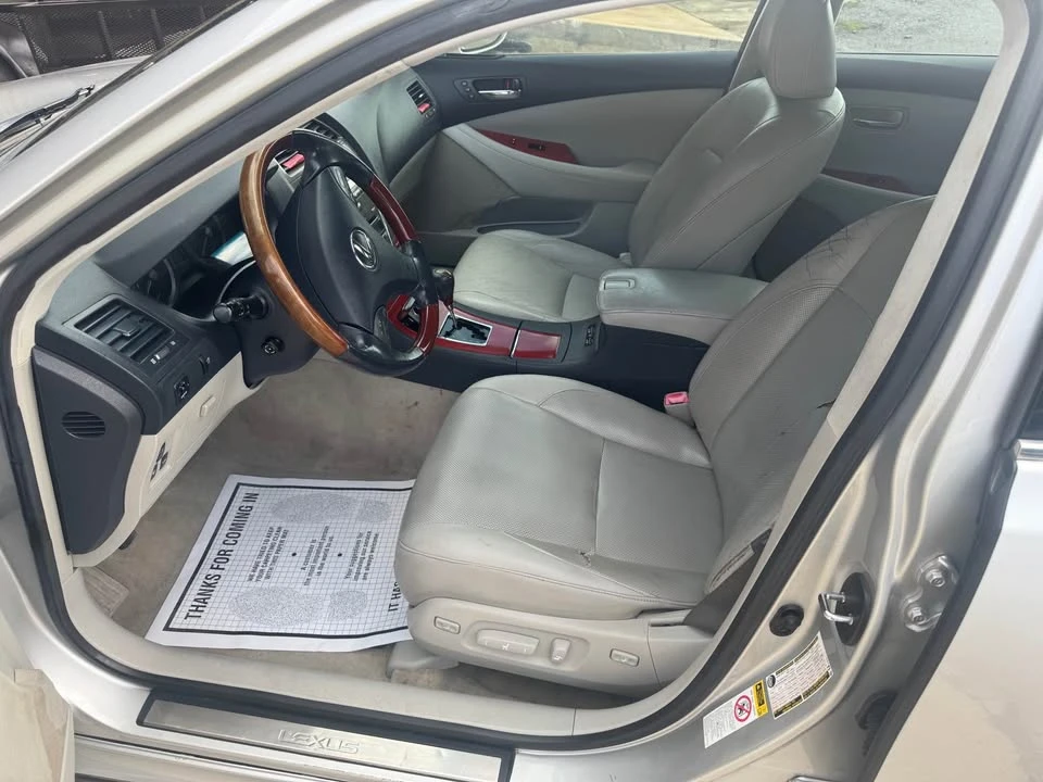 2008 Lexus ES 5th Gen - Image 3 of 5