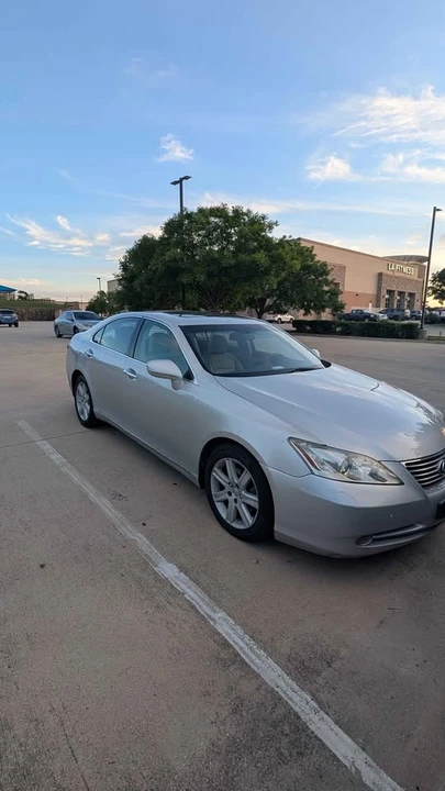 2008 Lexus ES 5th Gen - Image 2 of 11
