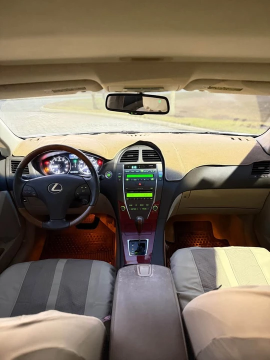 2008 Lexus ES 5th Gen - Image 13 of 14