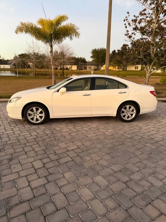 2008 Lexus ES 5th Gen - Image 3 of 14