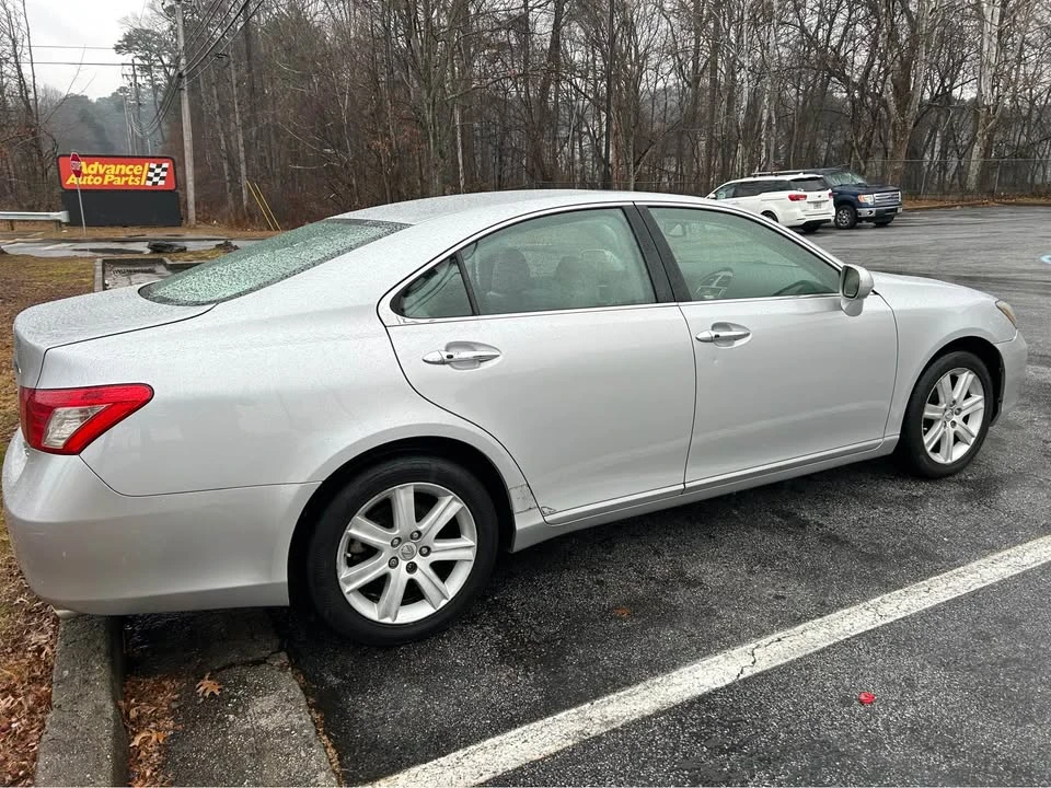 2008 Lexus ES 5th Gen - Image 5 of 15