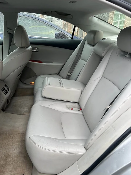 2008 Lexus ES 5th Gen - Image 11 of 15