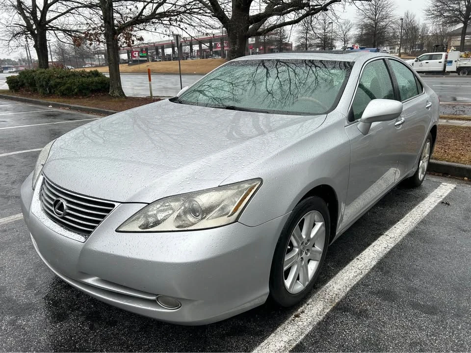 2008 Lexus ES 5th Gen - Image 2 of 15