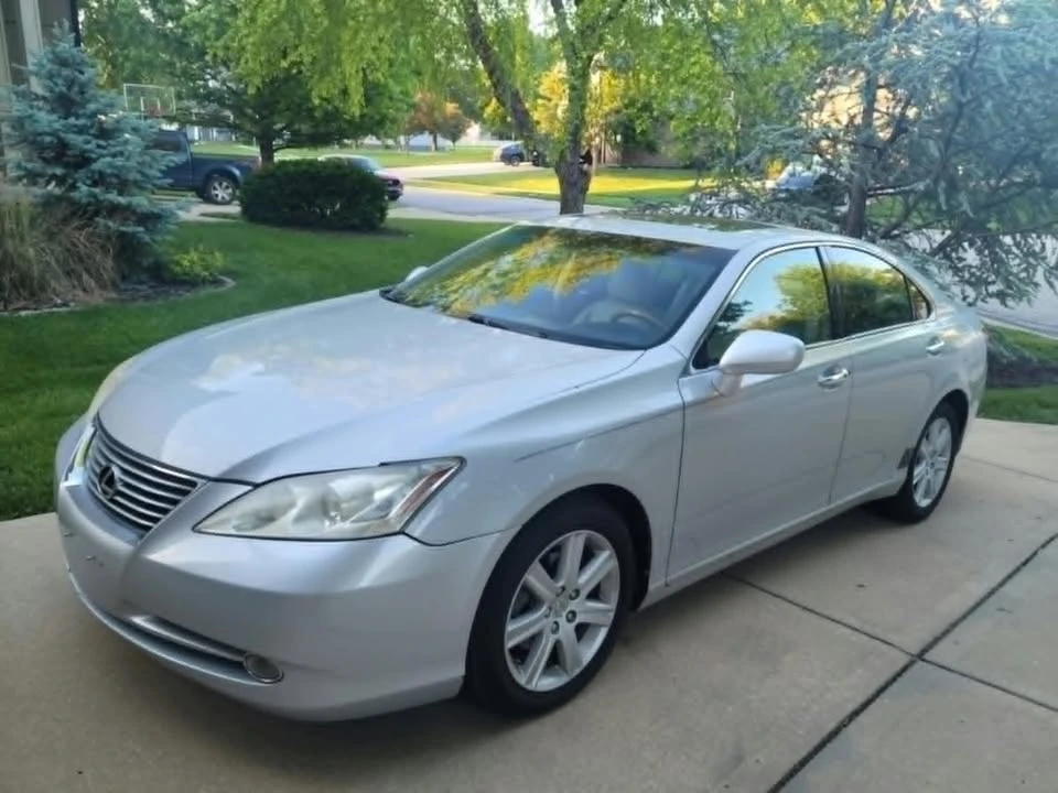 2008 Lexus ES 5th Gen - Image 3 of 17