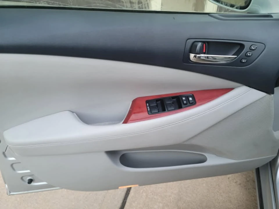 2008 Lexus ES 5th Gen - Image 15 of 17