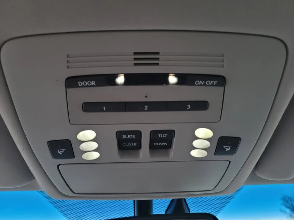2008 Lexus ES 5th Gen - Image 12 of 17