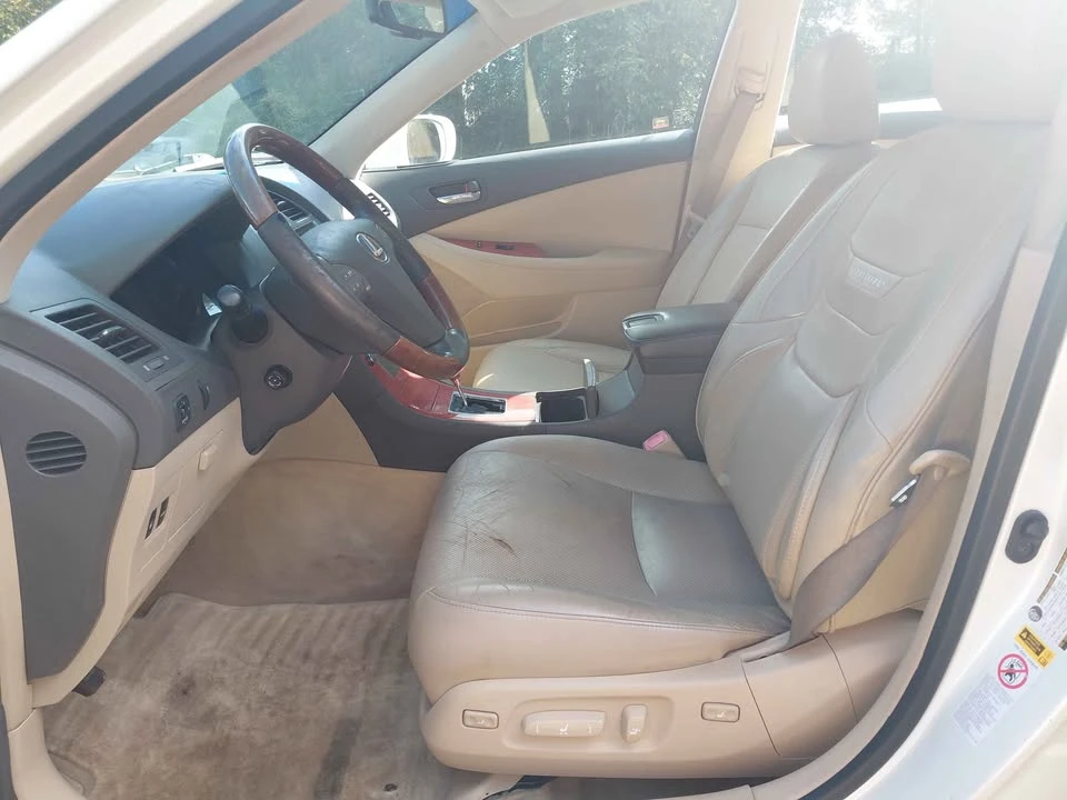 2008 Lexus ES 5th Gen - Image 2 of 8