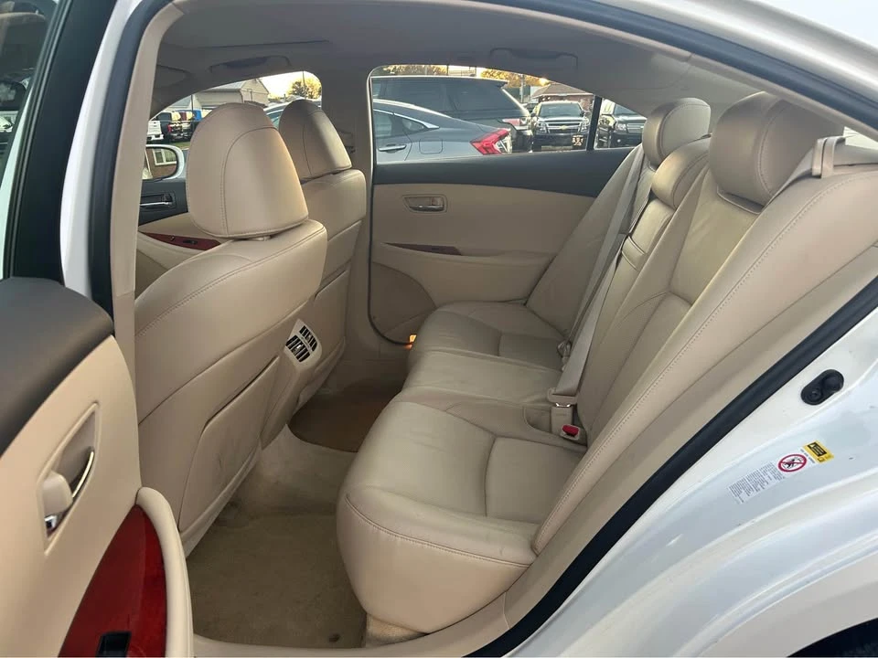 2008 Lexus ES 5th Gen - Image 11 of 13