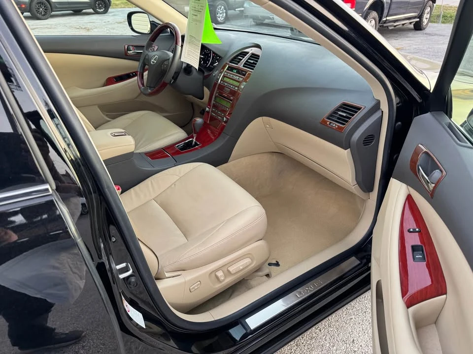 2008 Lexus ES 4th Gen - Image 10 of 11