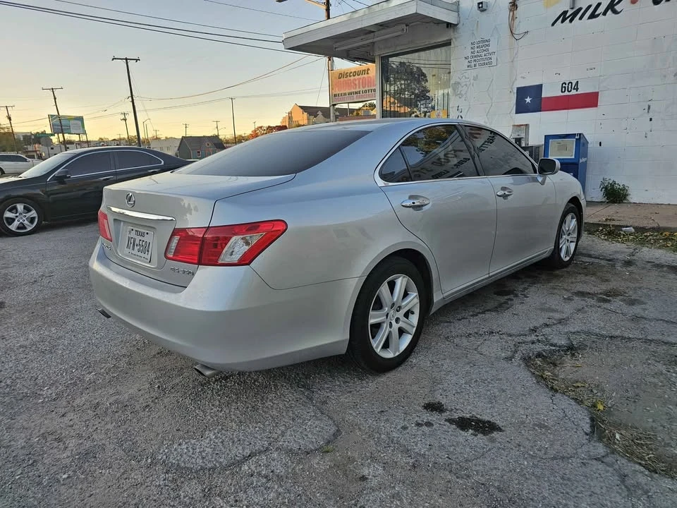 2008 Lexus ES 4th Gen - Image 3 of 10