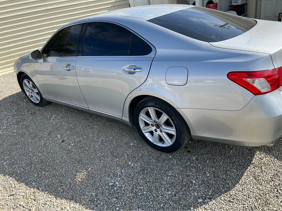 2008 Lexus ES 4th Gen - Image 4 of 12