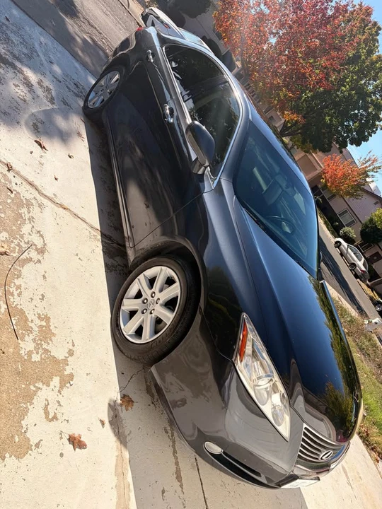 2008 Lexus ES 4th Gen - Image 4 of 10