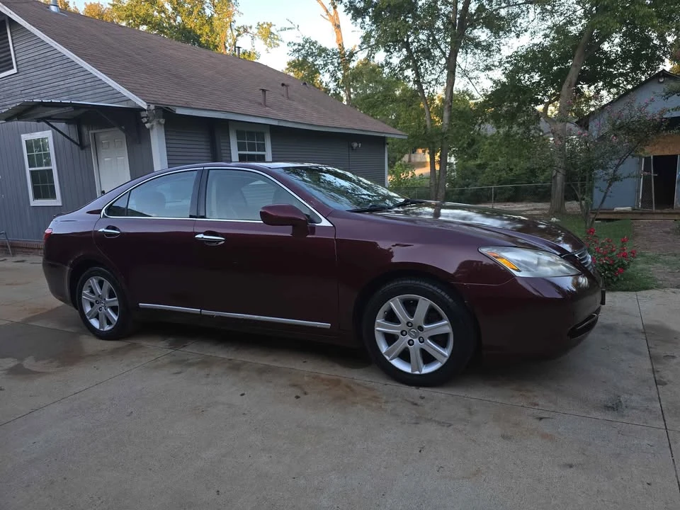 2008 Lexus ES 5th Gen - Image 2 of 6