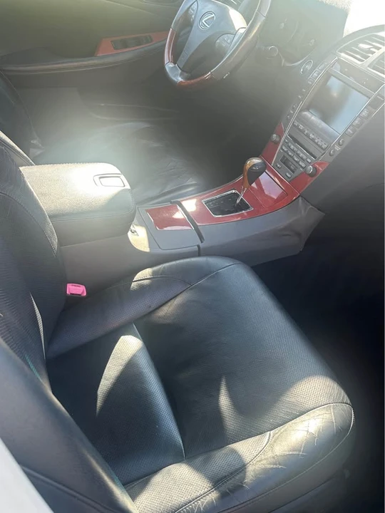 2008 Lexus ES 5th Gen - Image 11 of 15
