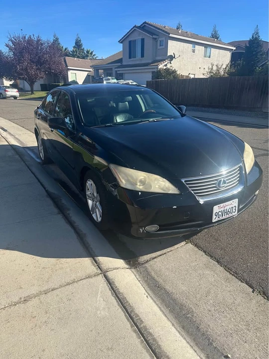 2008 Lexus ES 5th Gen - Image 2 of 15