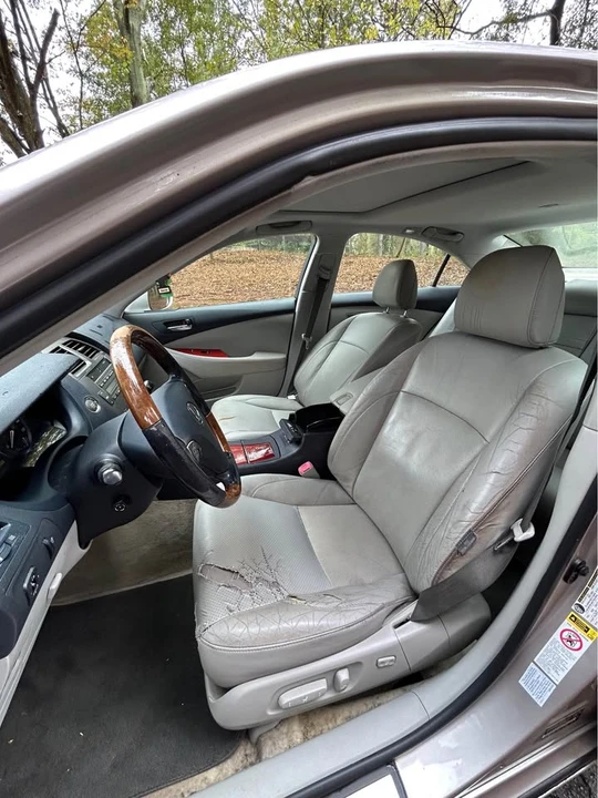 2008 Lexus ES 4th Gen - Image 10 of 16