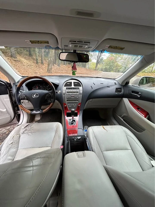 2008 Lexus ES 4th Gen - Image 11 of 16
