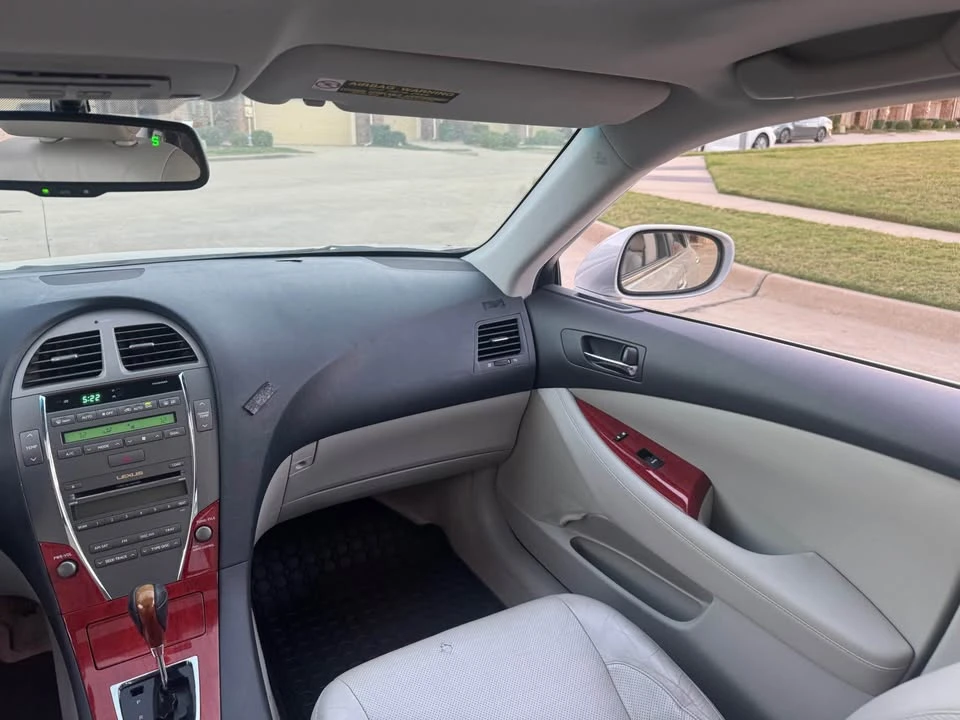 2008 Lexus ES 5th Gen - Image 12 of 18